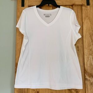 Women’s Tek Gear Active Top NWOT